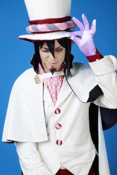 Ire Shiozaki como Mephisto Pheles