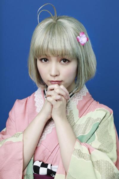 Azusa Togashi como Shiemi Moriyama