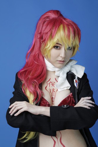 Yumi Sugimoto como Shura