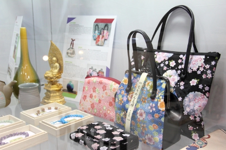 Produtos de Kyoto em exposição na Gift Fair de São Paulo