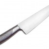 Santoku, ou faca do chef: leva esse nome porque tem três benefícios: fatiar, cortar em cubos e picar. É uma faca multiuso e pode ter entre 13 e 20 centímetros de comprimento