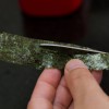 Corte uma tira fina de alga nori