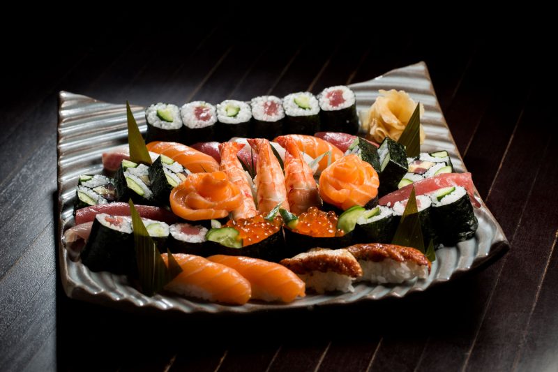 Apresentação do sushi tradicional, no estilo Edo-mae, preparado por Celso Amano celsoamano_sushi