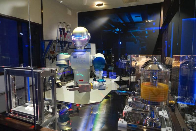 Chef do Hen na Restaurant, em Nagasaki huistenbosch_robo2