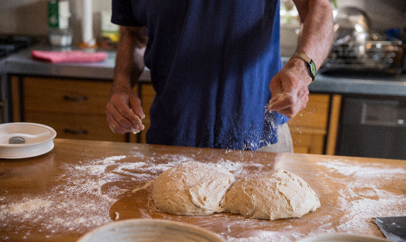 O pão artesanal - série Cooked