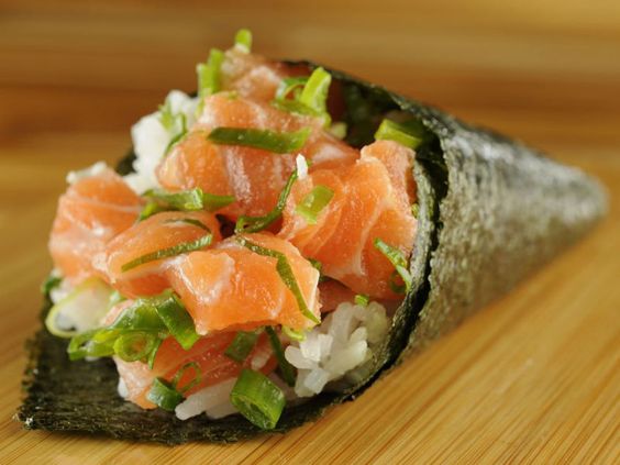 temaki de salmao